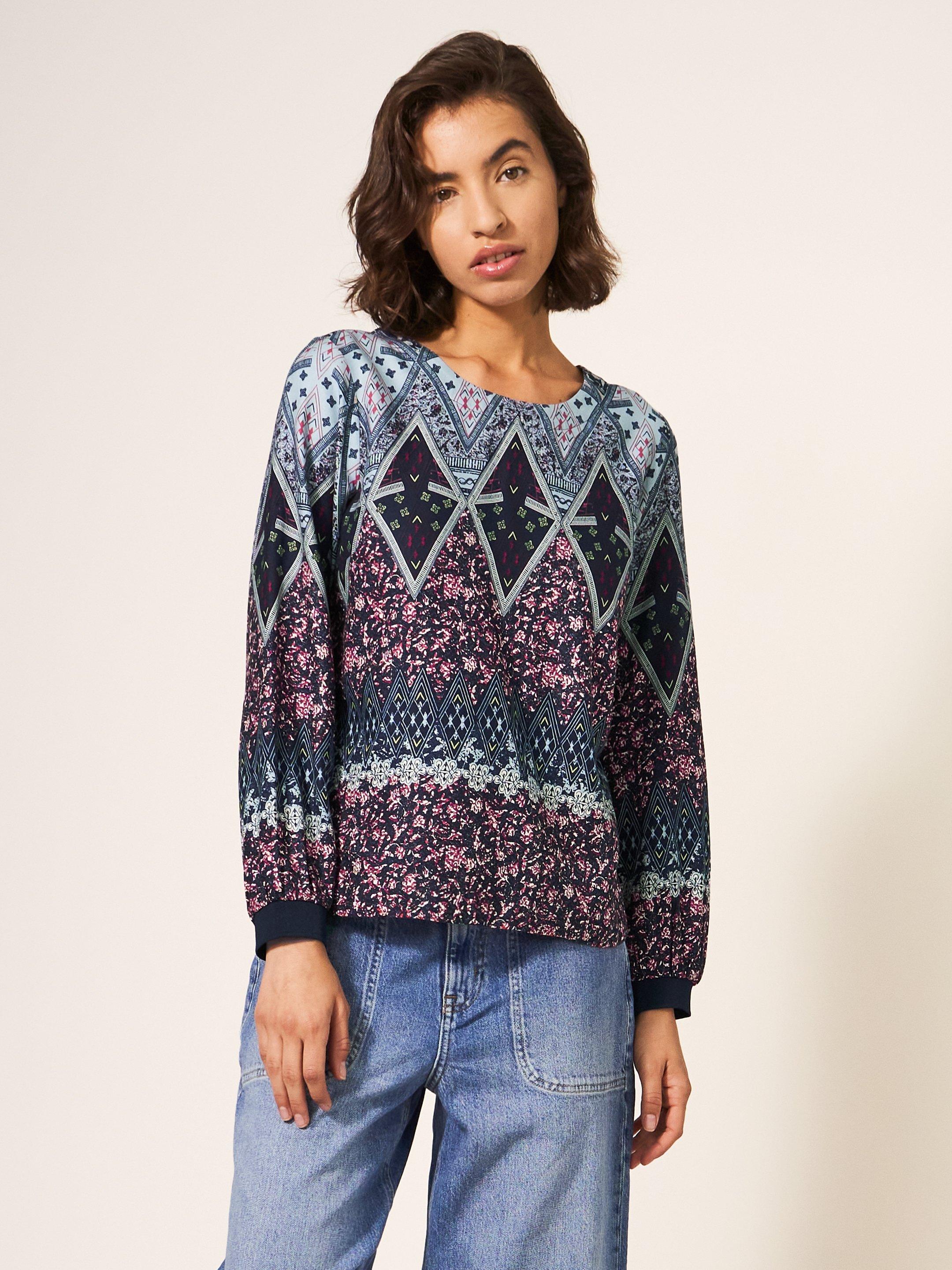 Mila Relaxed Fit Top in NAVY MULTI - MODEL DETAIL