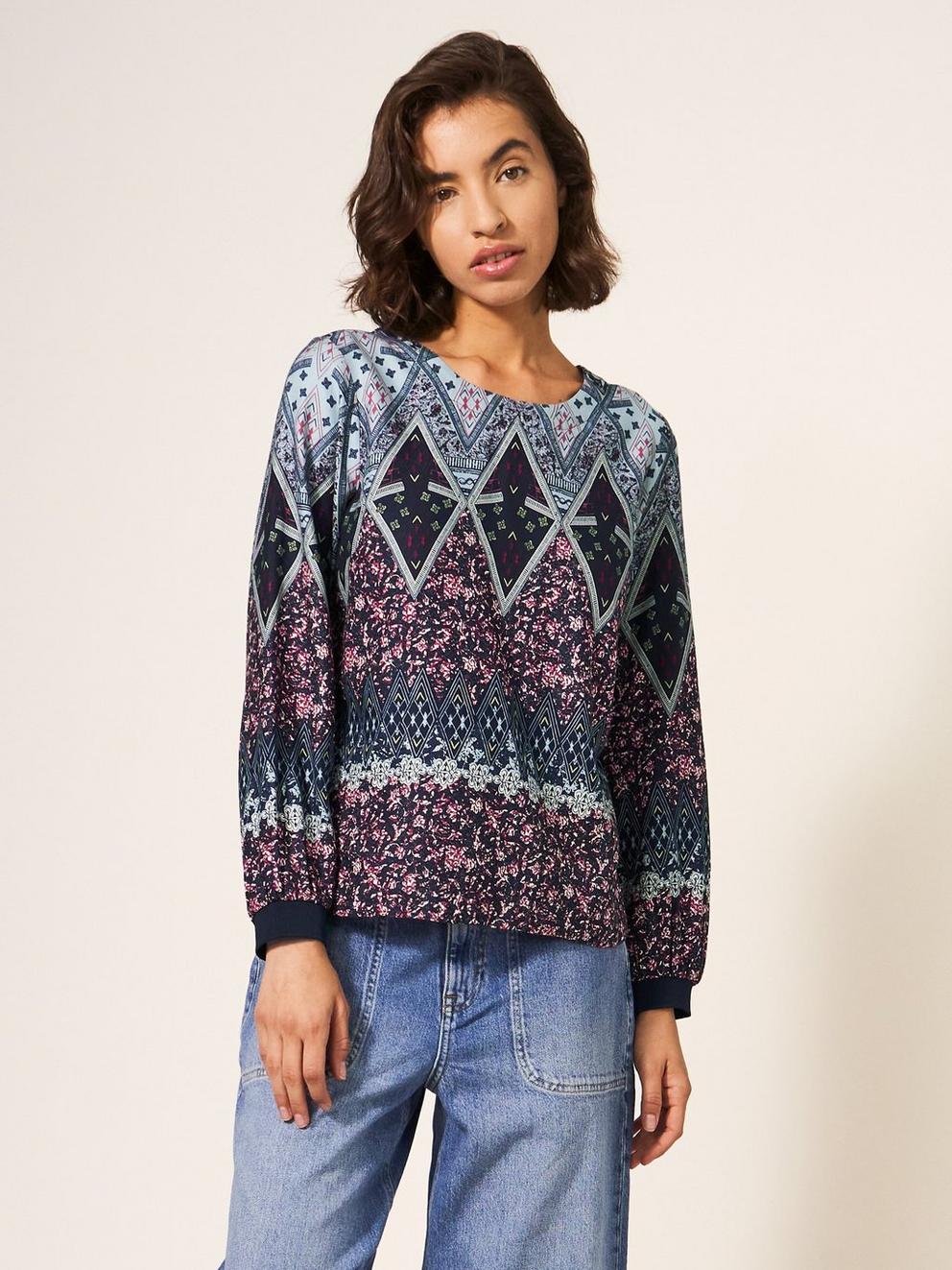 Mila Relaxed Fit Top in NAVY MULTI - MODEL DETAIL