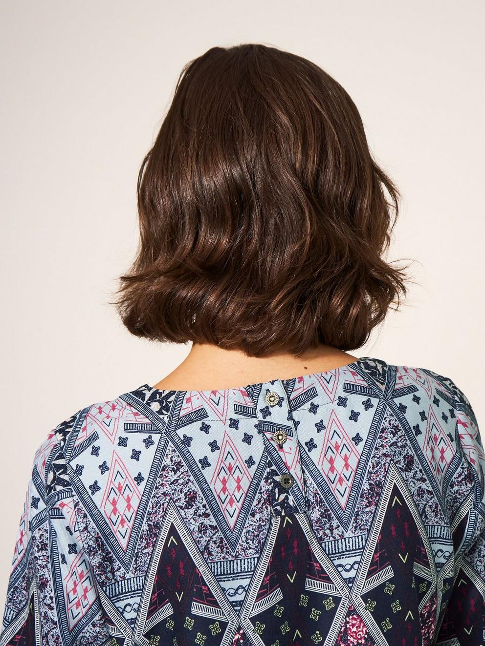 Mila Relaxed Fit Top in NAVY MULTI - MODEL FRONT