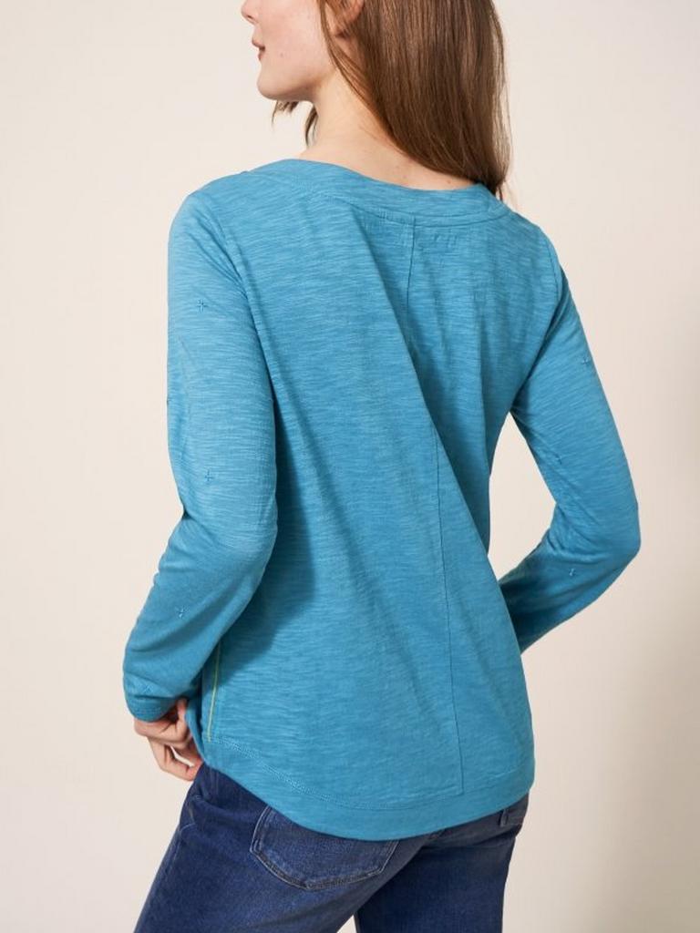 LONG SLEEVE EMBROIDERED WEAVER in DK BLUE - MODEL BACK