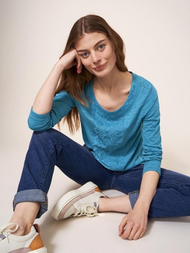 LONG SLEEVE EMBROIDERED WEAVER in DK BLUE - MODEL FRONT