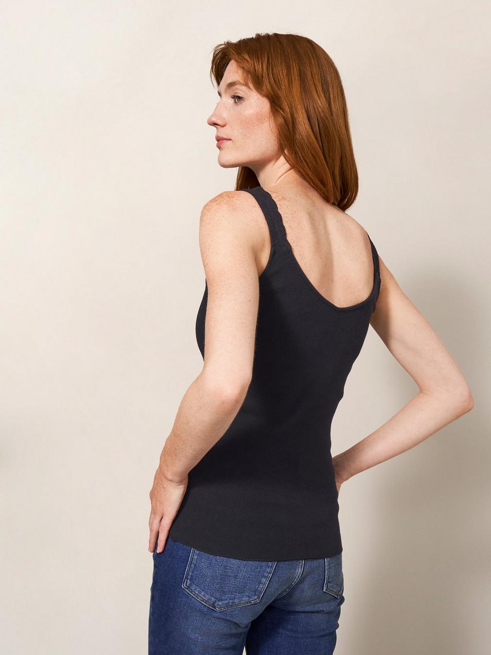 SEA BREEZE VEST in DK GREY - MODEL BACK