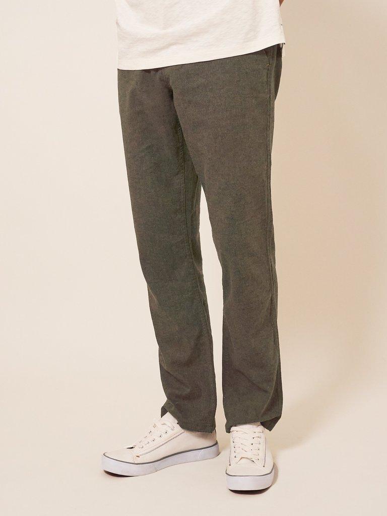 Blend Trouser Linen in KHAKI GRN - MODEL FRONT