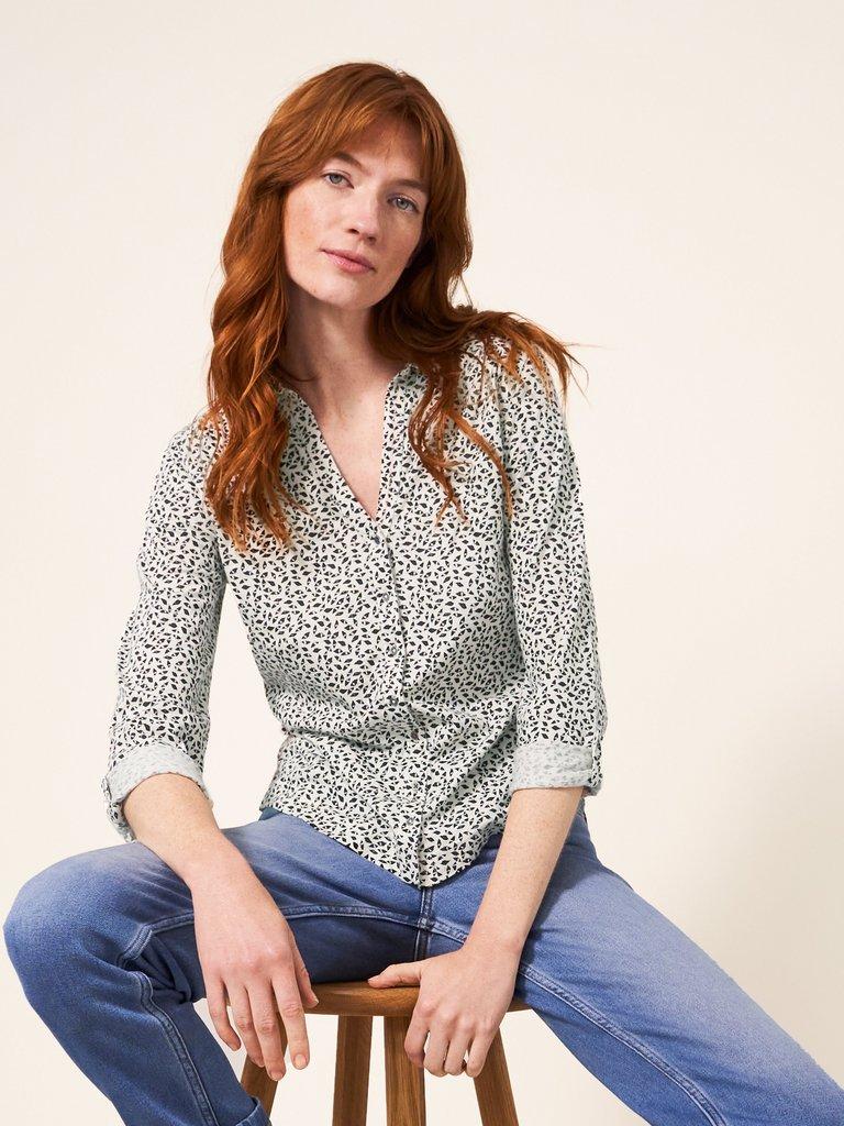 Annie Cotton Jersey Shirt in IVORY MLT - MODEL DETAIL