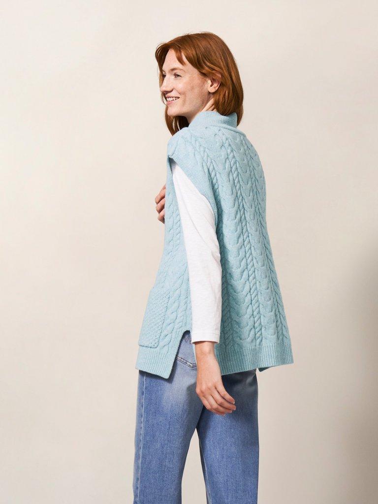 Chestnut Cable Knit Pocket Poncho in LGT BLUE - MODEL BACK