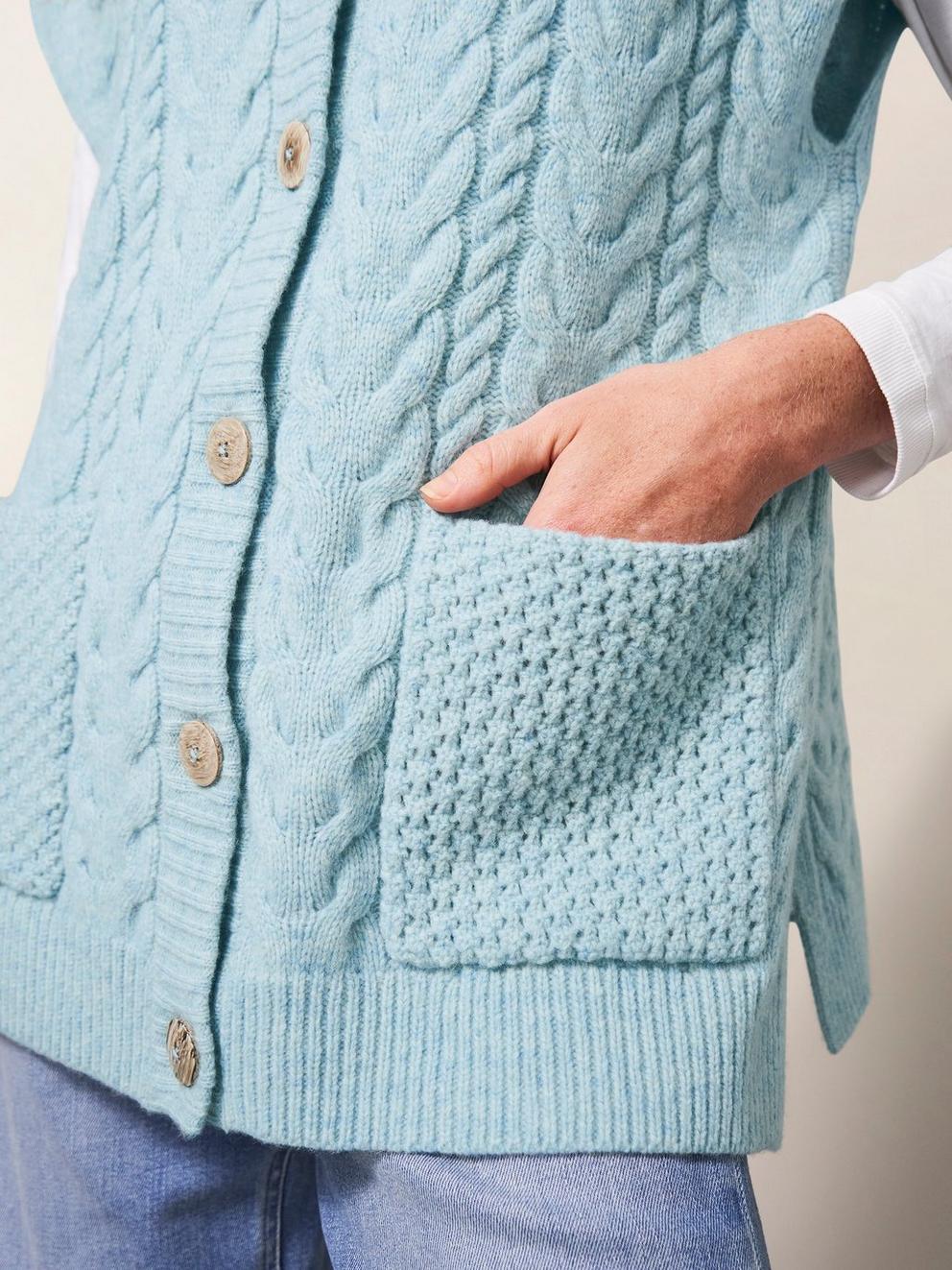 Chestnut Cable Knit Pocket Poncho in LGT BLUE - MODEL DETAIL