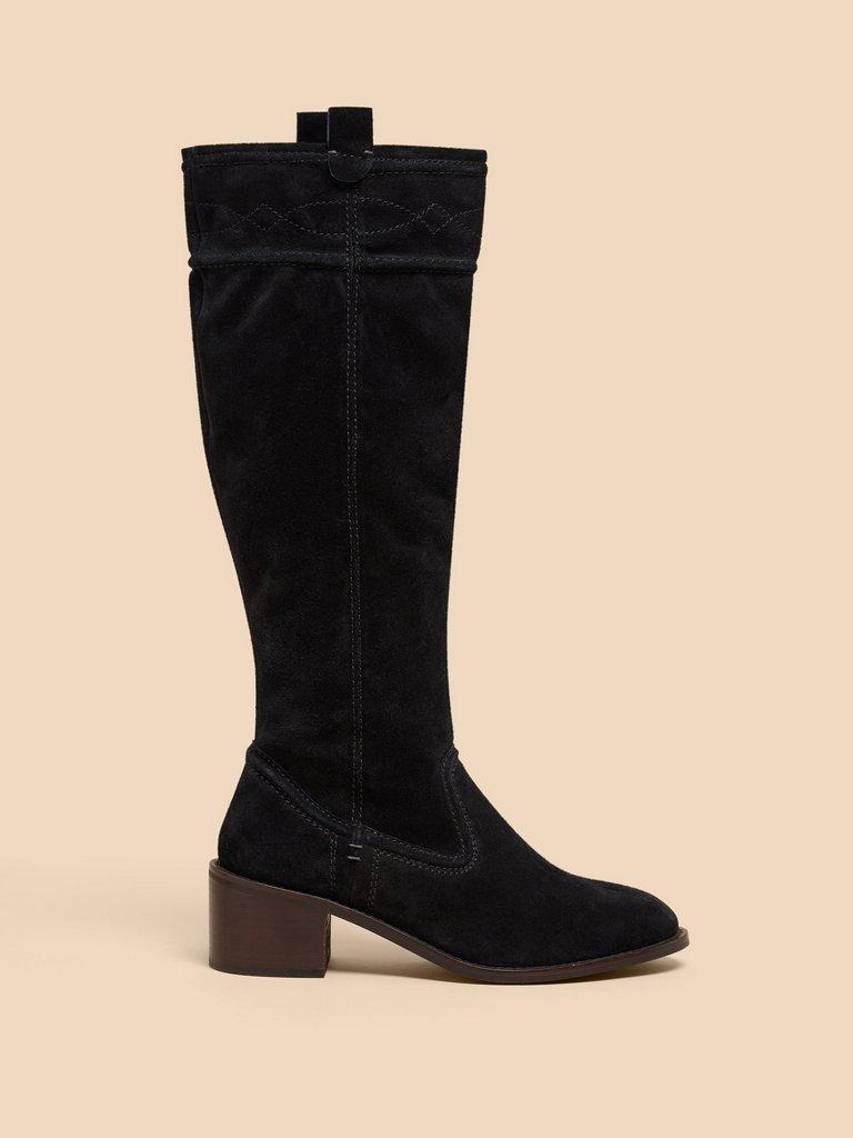 Connie Suede Pull On Boot in PURE BLK - MODEL FRONT