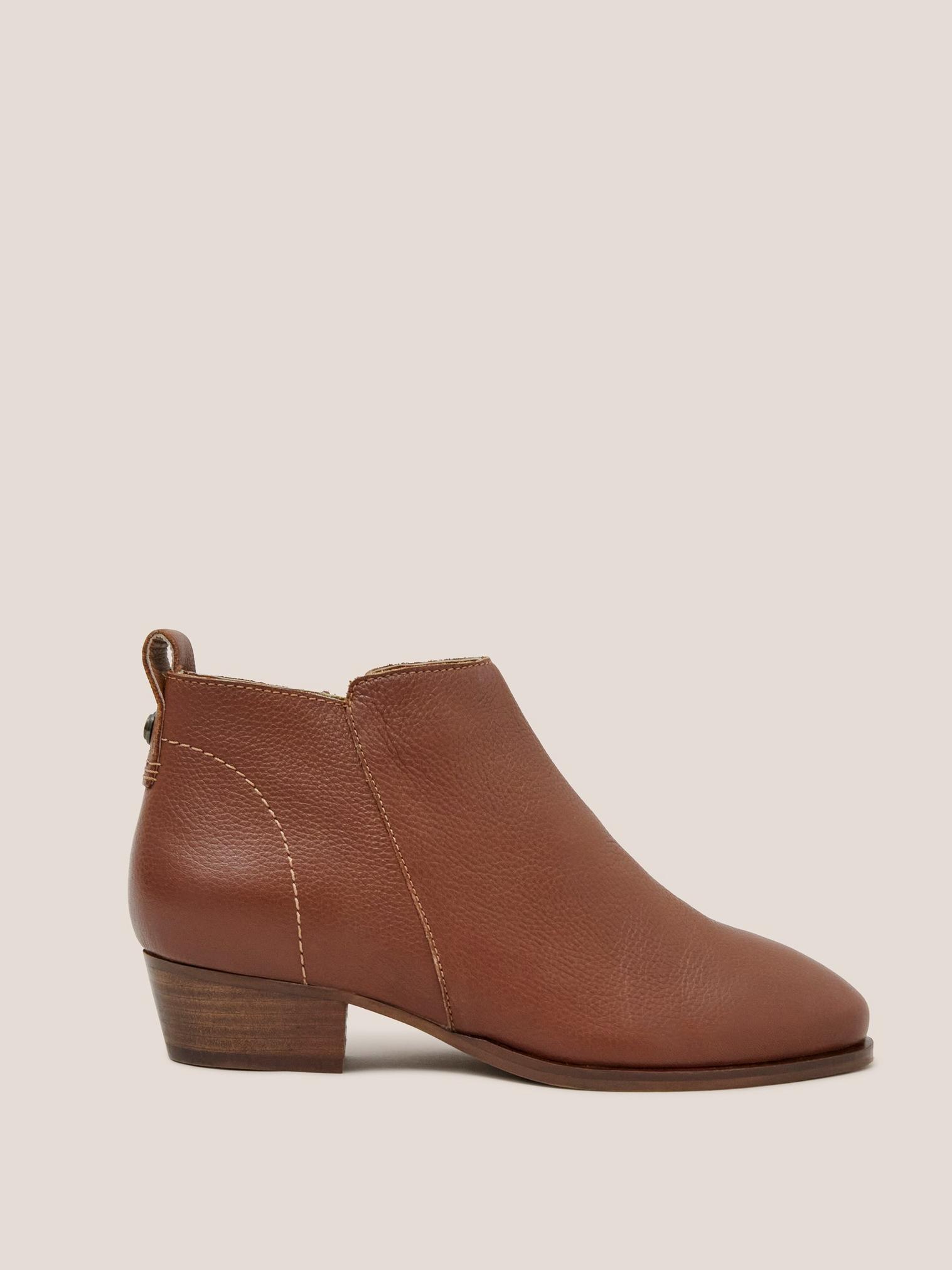 Leather Willow Ankle Boot in DARK TAN - MODEL FRONT