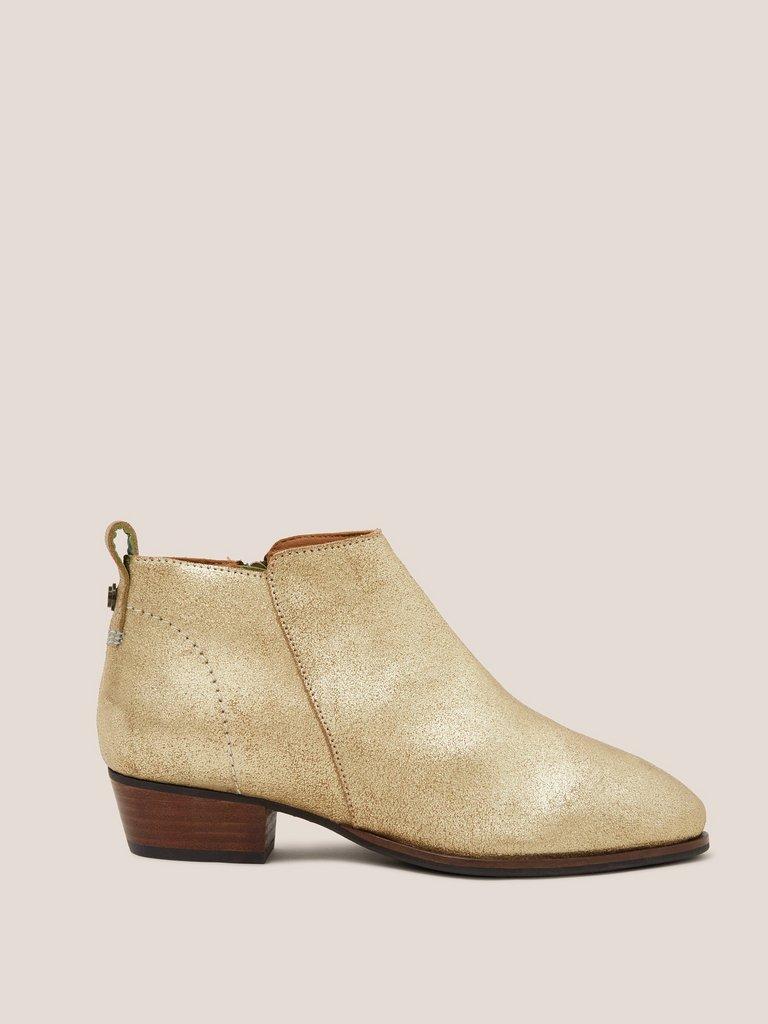 Leather Willow Ankle Boot in GLD TN MET - MODEL FRONT