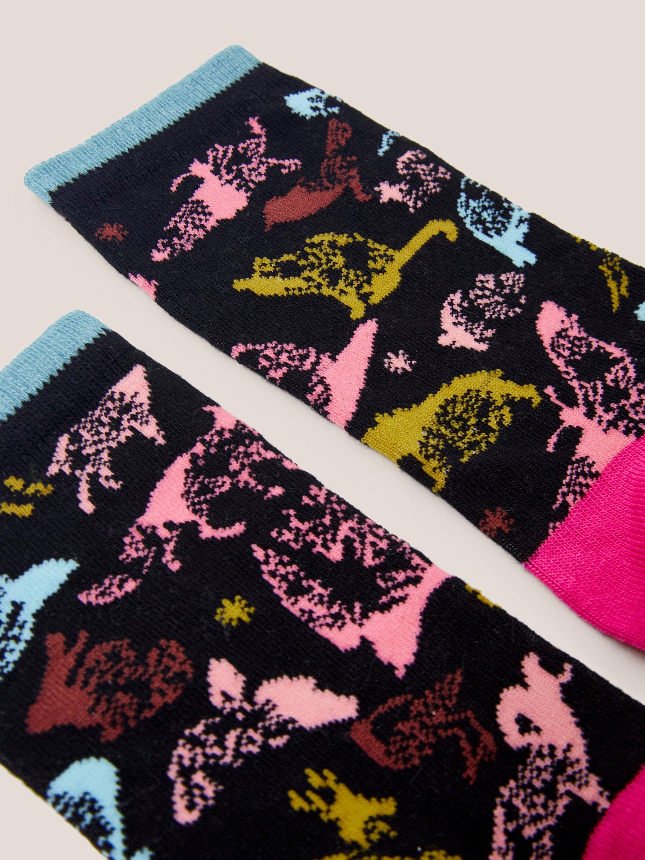 Abstract Animal Ankle Sock in BLK MLT - FLAT DETAIL