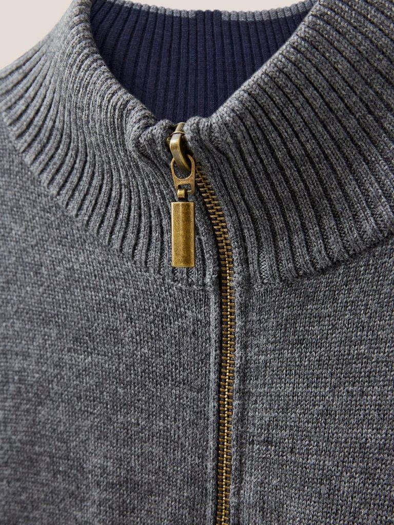 Newport Merino Jumper in CHARC GREY - FLAT DETAIL