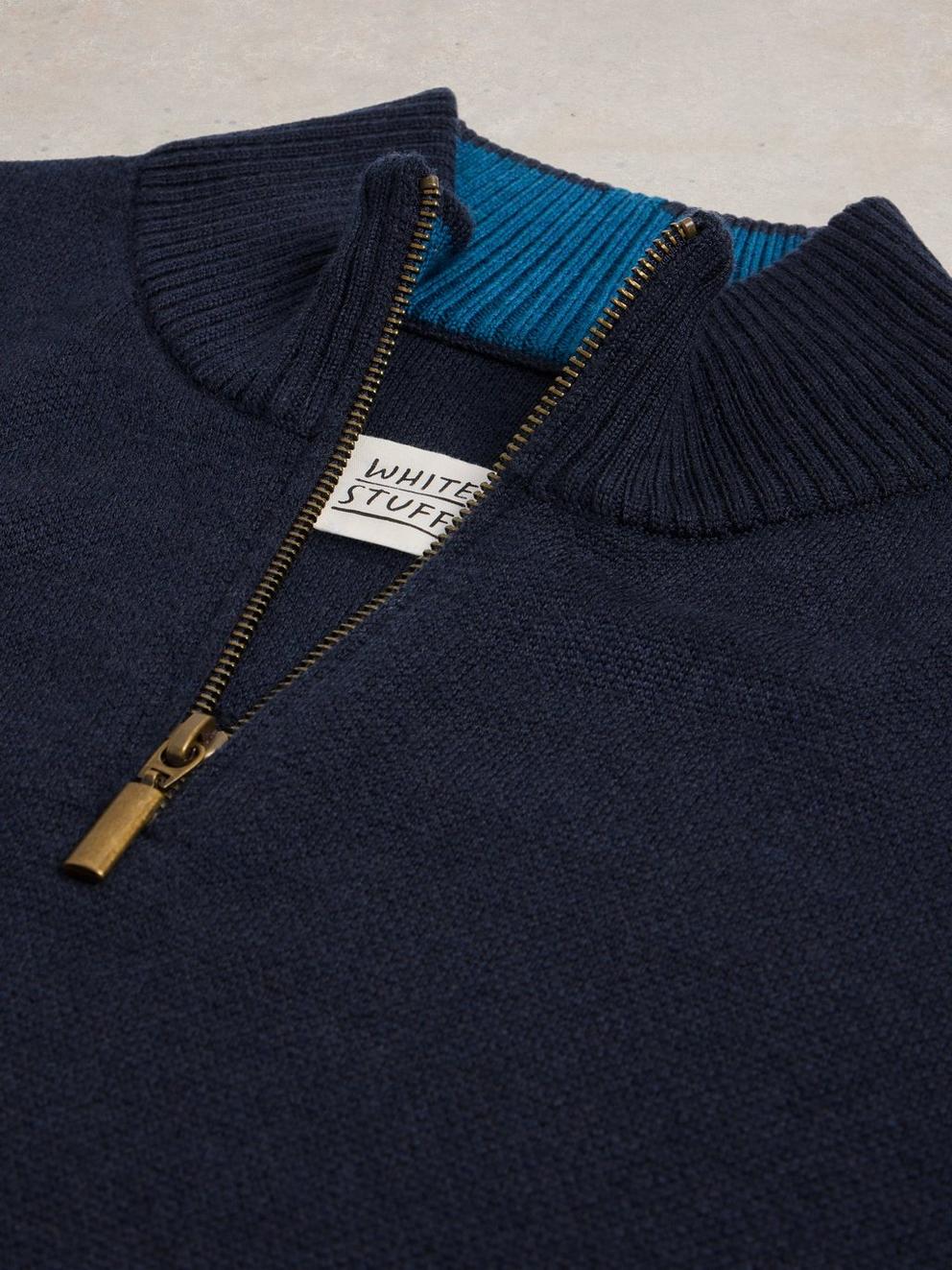 Newport Wool Merino Jumper in DARK NAVY - FLAT DETAIL