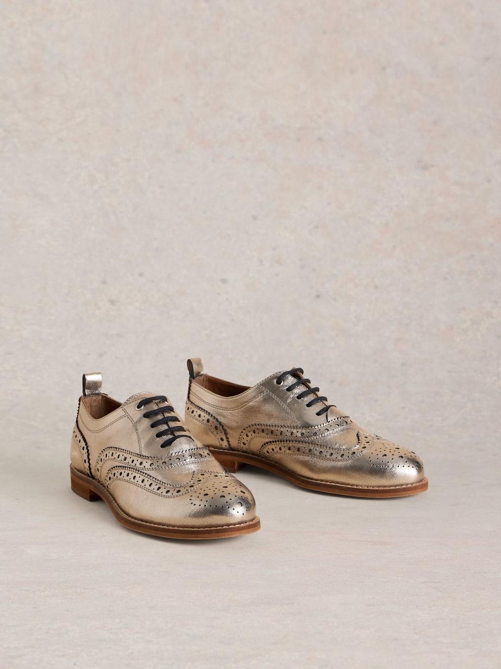 Thistle Leather Lace Up Brogue in COLOUR MET - FLAT FRONT