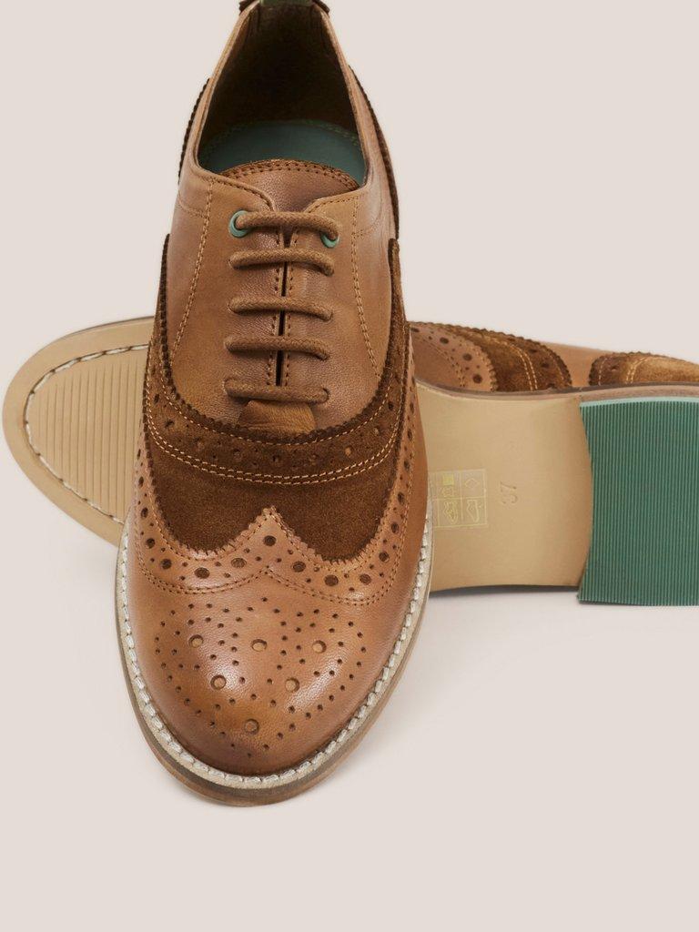 Thistle Leather Lace Up Brogue in DARK TAN - FLAT DETAIL