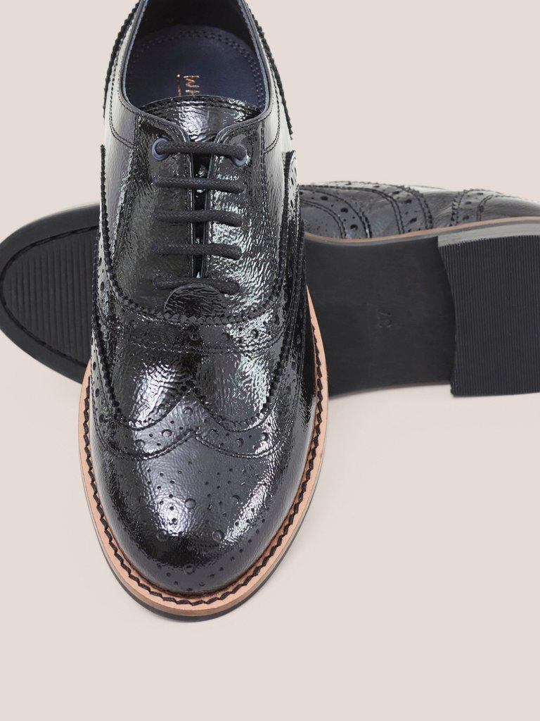 Thistle Patent Lace Up Brogue in PURE BLK - FLAT DETAIL