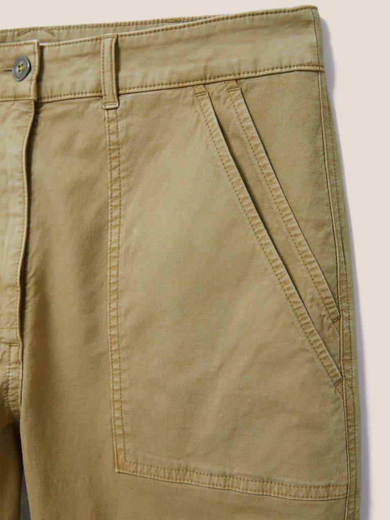 Twister Tea Dye Chino in DK NAT - FLAT DETAIL