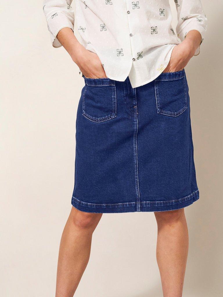 A line knee 2024 length denim skirt