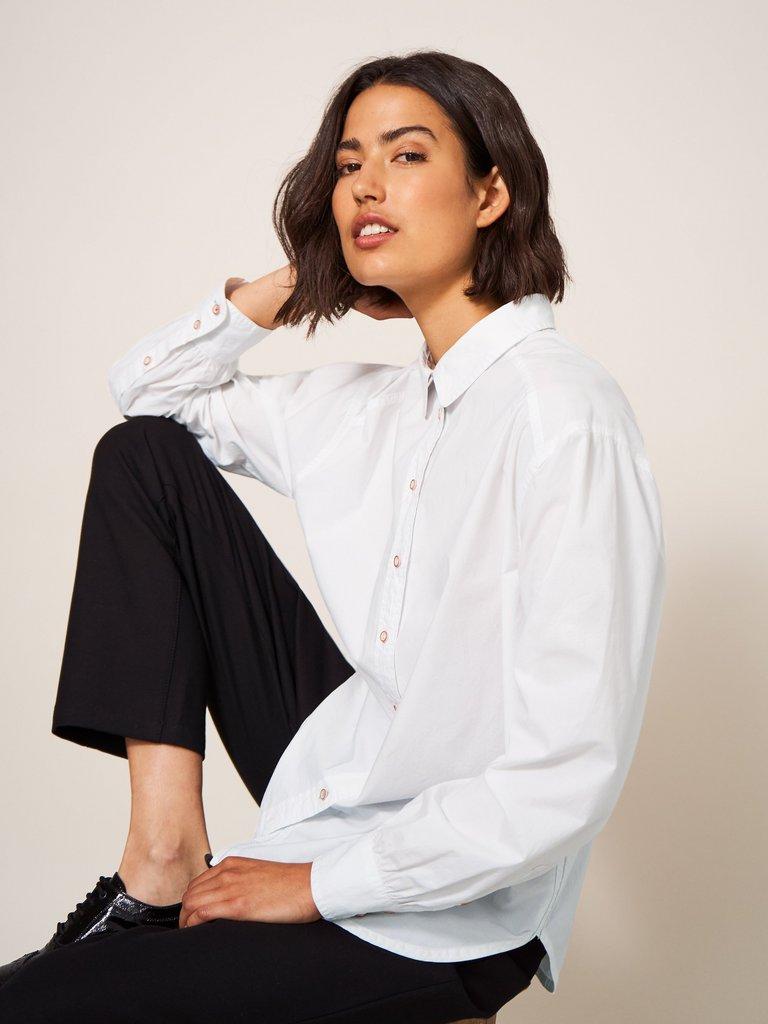 Freya Longline Shirt in NAT WHITE - MODEL DETAIL