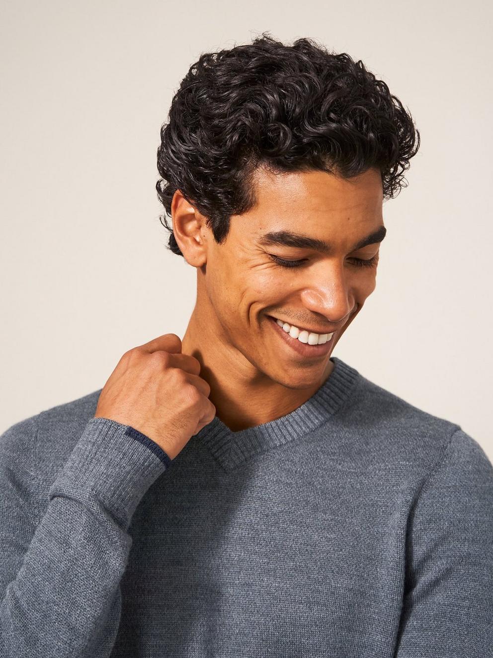 Newport Merino Vee Neck in DK GREY - MODEL FRONT