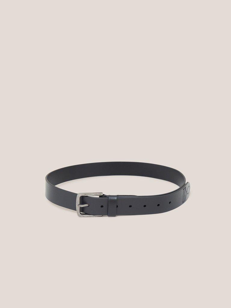 Smart Leather Belt in PURE BLK - MODEL FRONT