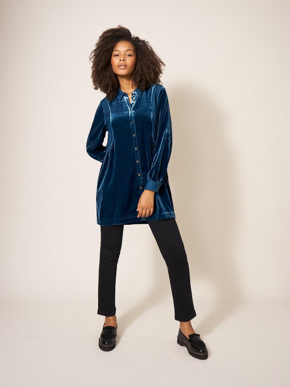 Farley Velvet Tunic in DK TEAL - MODEL DETAIL