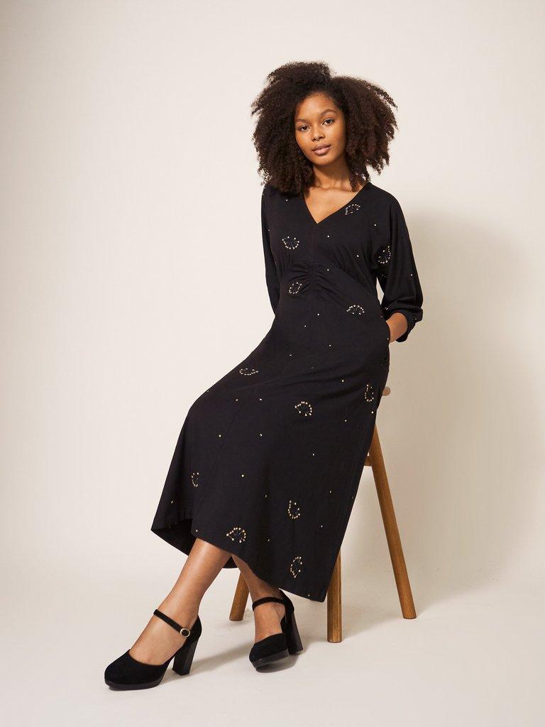 Megan Embroidered Jersey Dress in BLK MLT - MODEL DETAIL