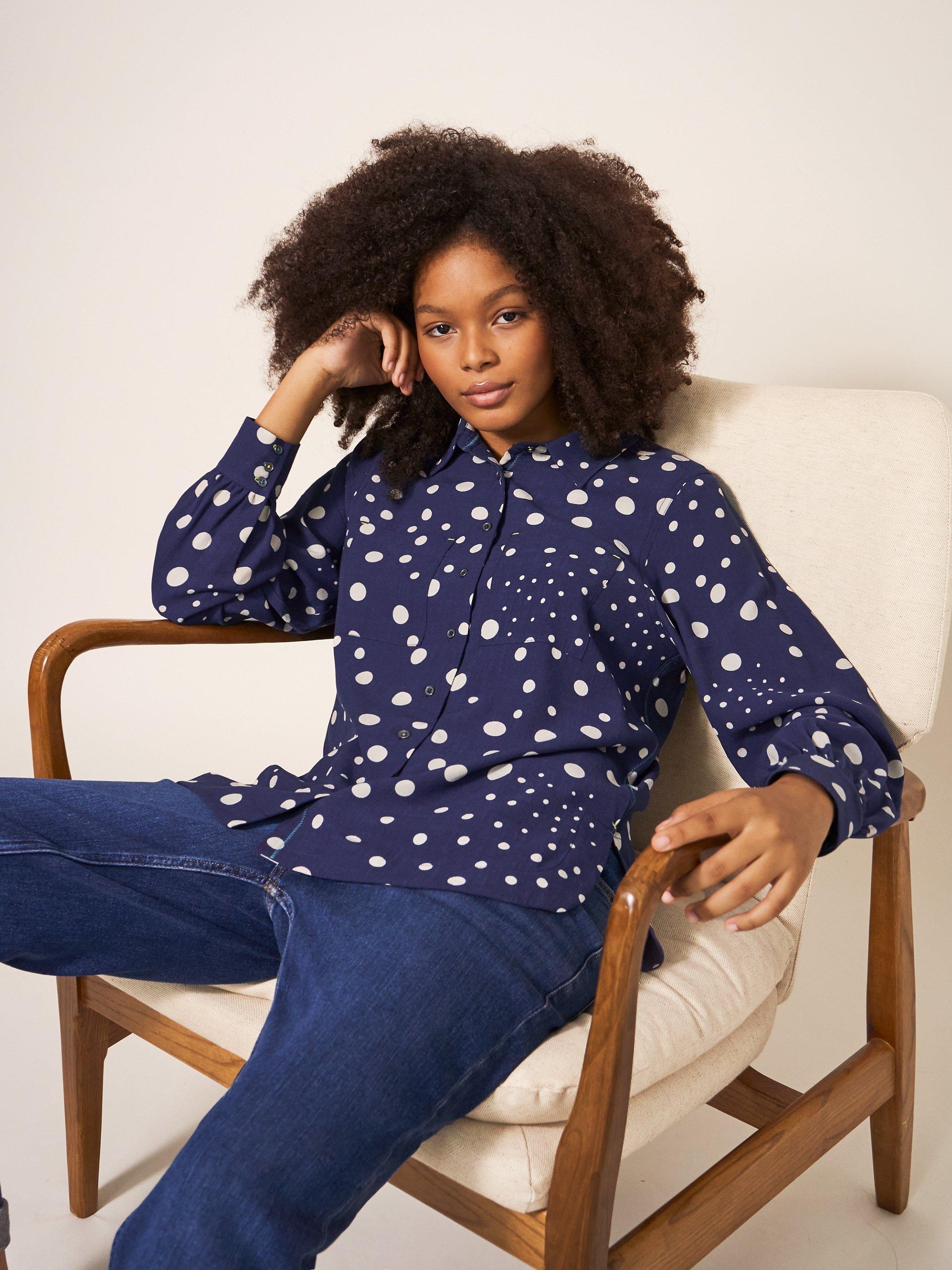 Ella Relaxed Shirt in NAVY MULTI - LIFESTYLE