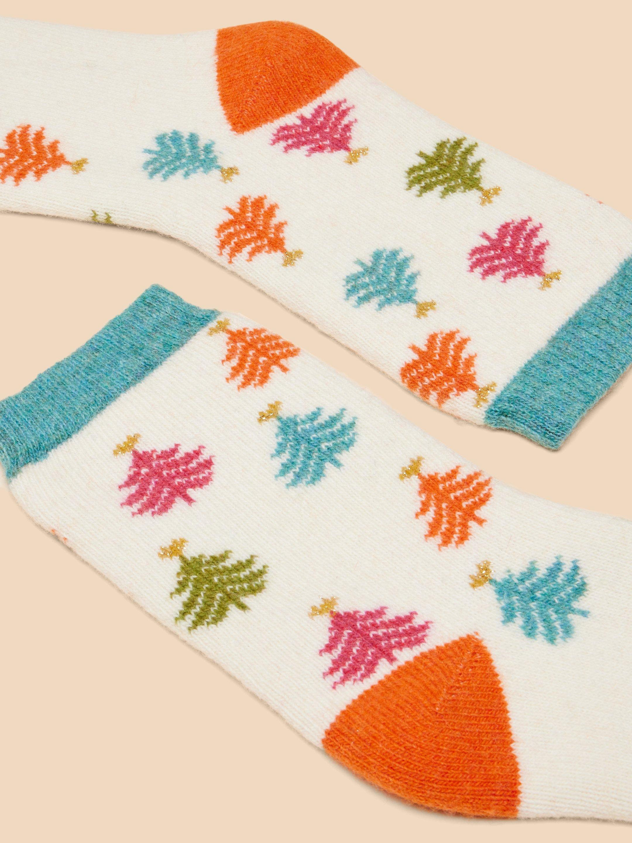 Christmas Tree Wool Mix Socks in NAT MLT - FLAT DETAIL