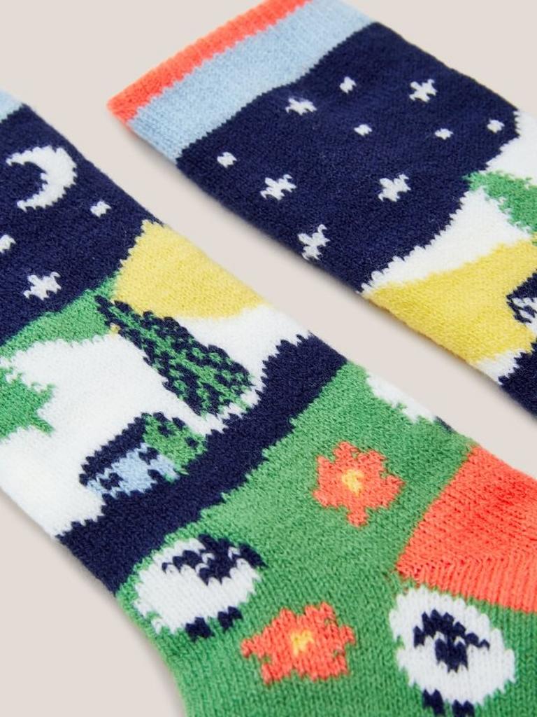 Sheep Scenic Cabin Socks in GREEN MULTI | White Stuff