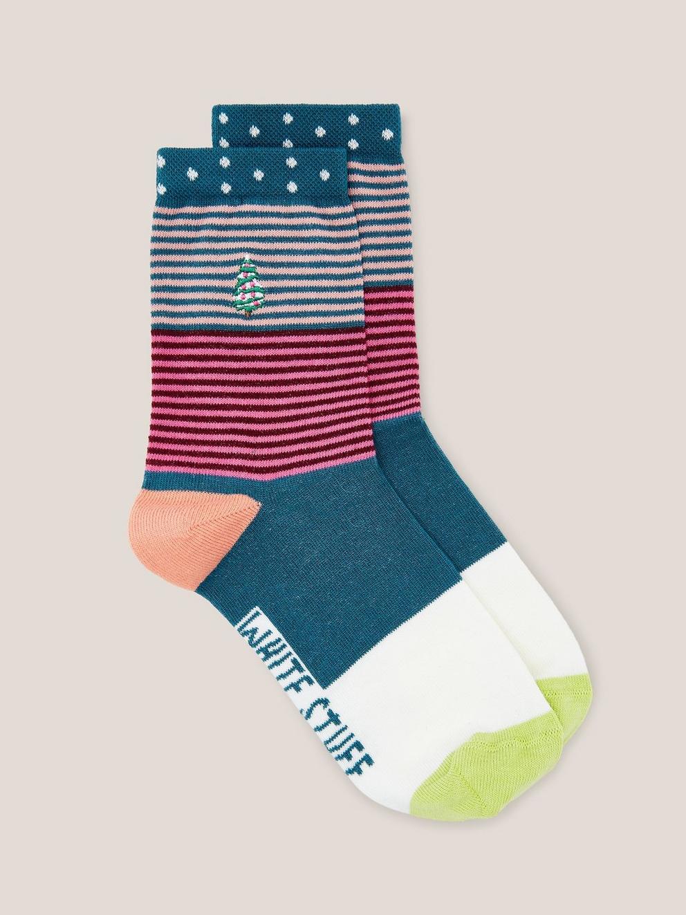 Stripe Xmas Tree Ankle Socks in TEAL MLT - FLAT FRONT
