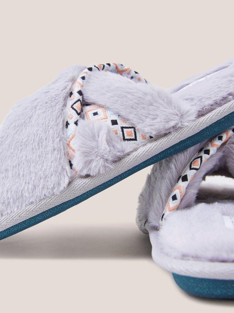 Faux Fur Mule Slipper in MID GREY - FLAT DETAIL