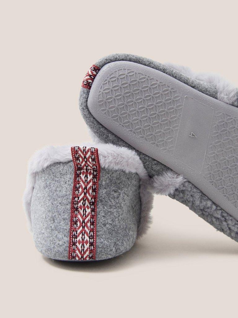 Reya Closed Back Slipper in MID GREY - FLAT DETAIL