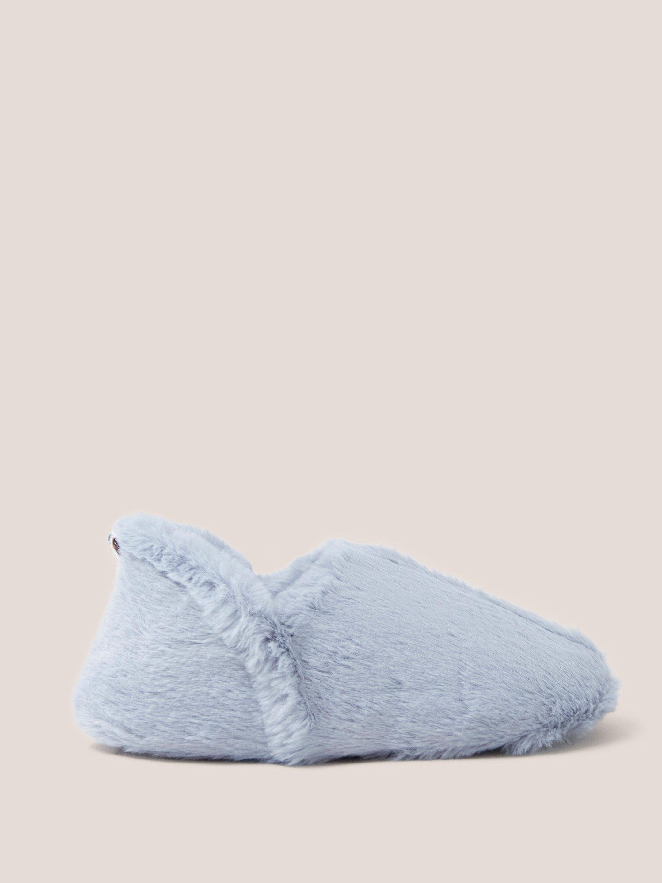 Faux Fur Slipper in LGT BLUE - MODEL FRONT