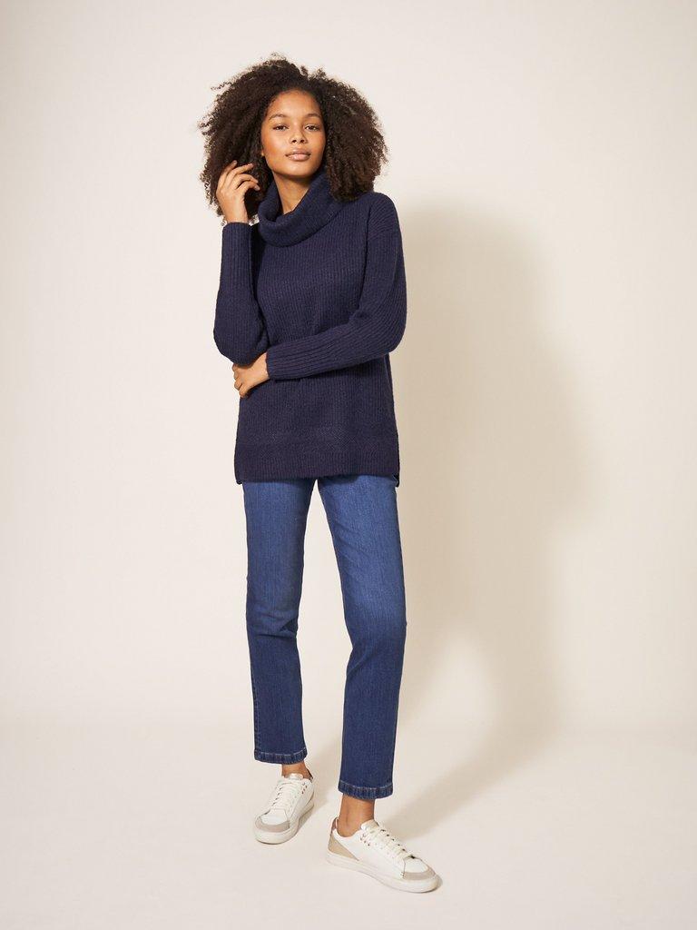 LOVELY RIB JUMPER in FR NAVY - MODEL FRONT