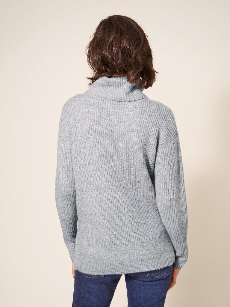 LOVELY RIB JUMPER in LGT GREY - MODEL BACK