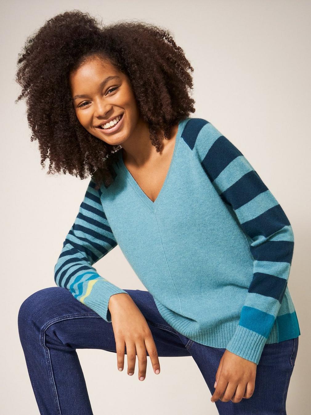 CLARA V NECK CASHMERE JUMPER in BLUE MLT - LIFESTYLE