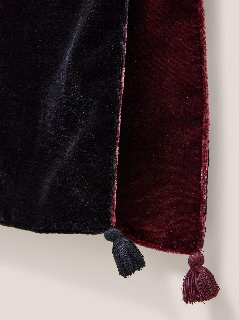 Classic Velvet Scarf in DUS PINK - FLAT DETAIL