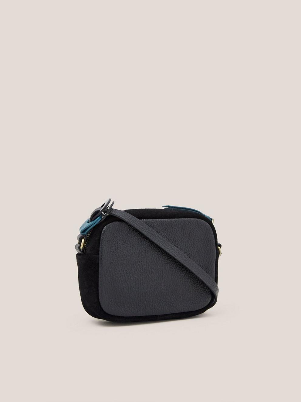 Lexi Patent Mini Camera bag in PURE BLK - FLAT BACK