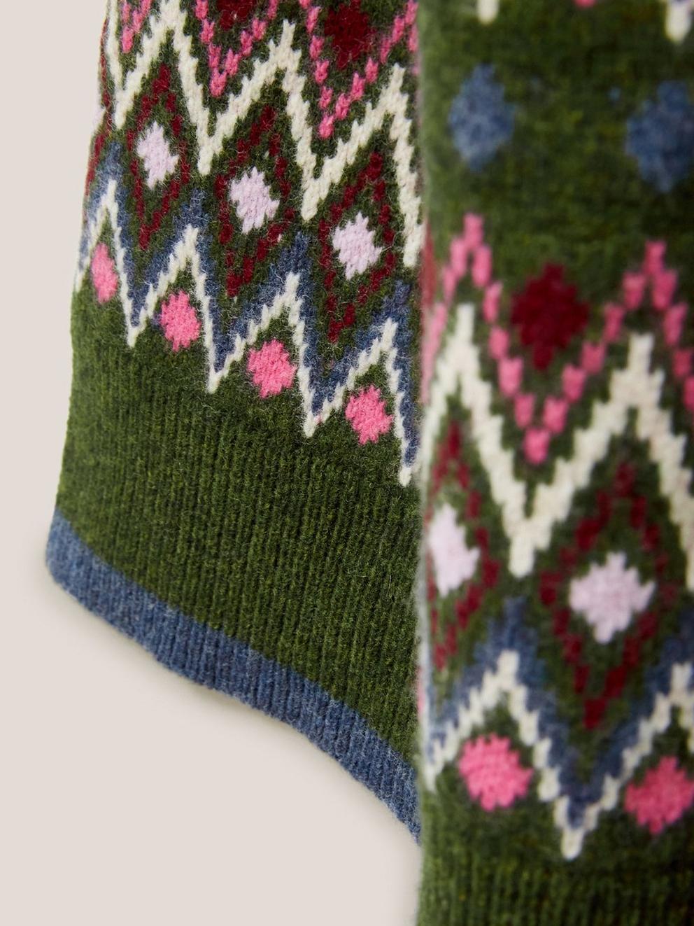 Fairisle Lambswool Scarf in GREEN MLT - FLAT DETAIL
