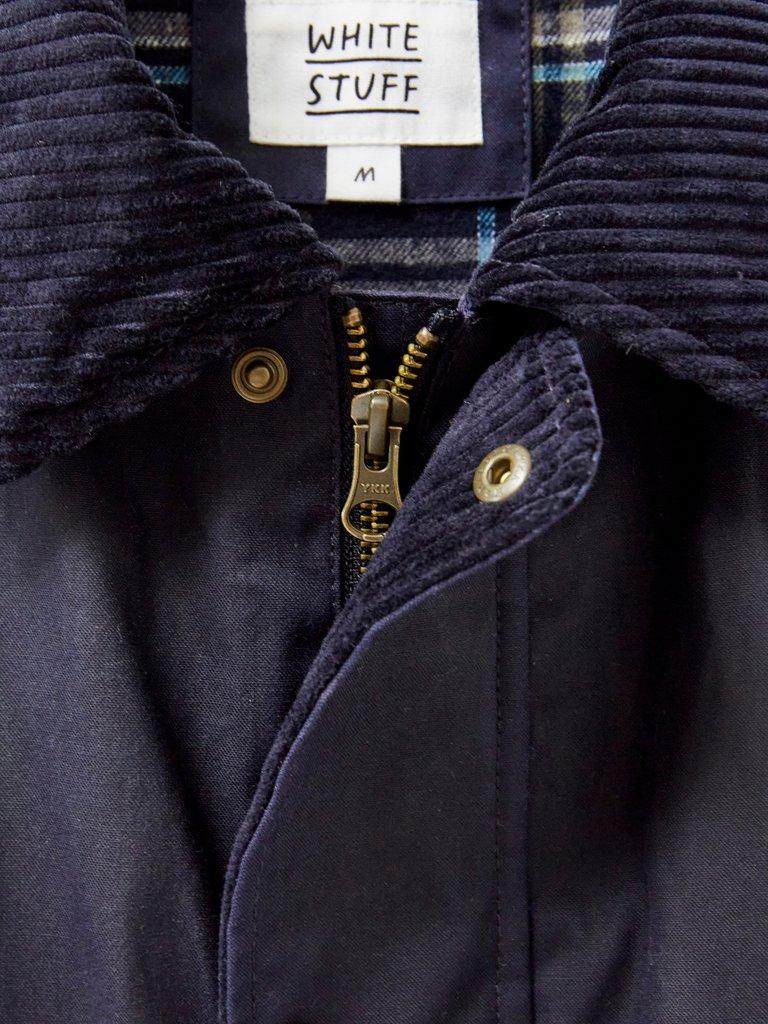 Waxed Jacket in DARK NAVY - FLAT DETAIL