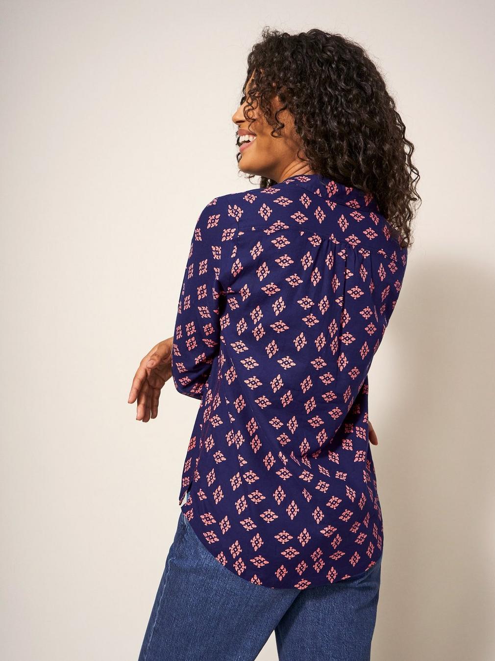 Sophie Cotton Shirt in NAVY PR - MODEL BACK