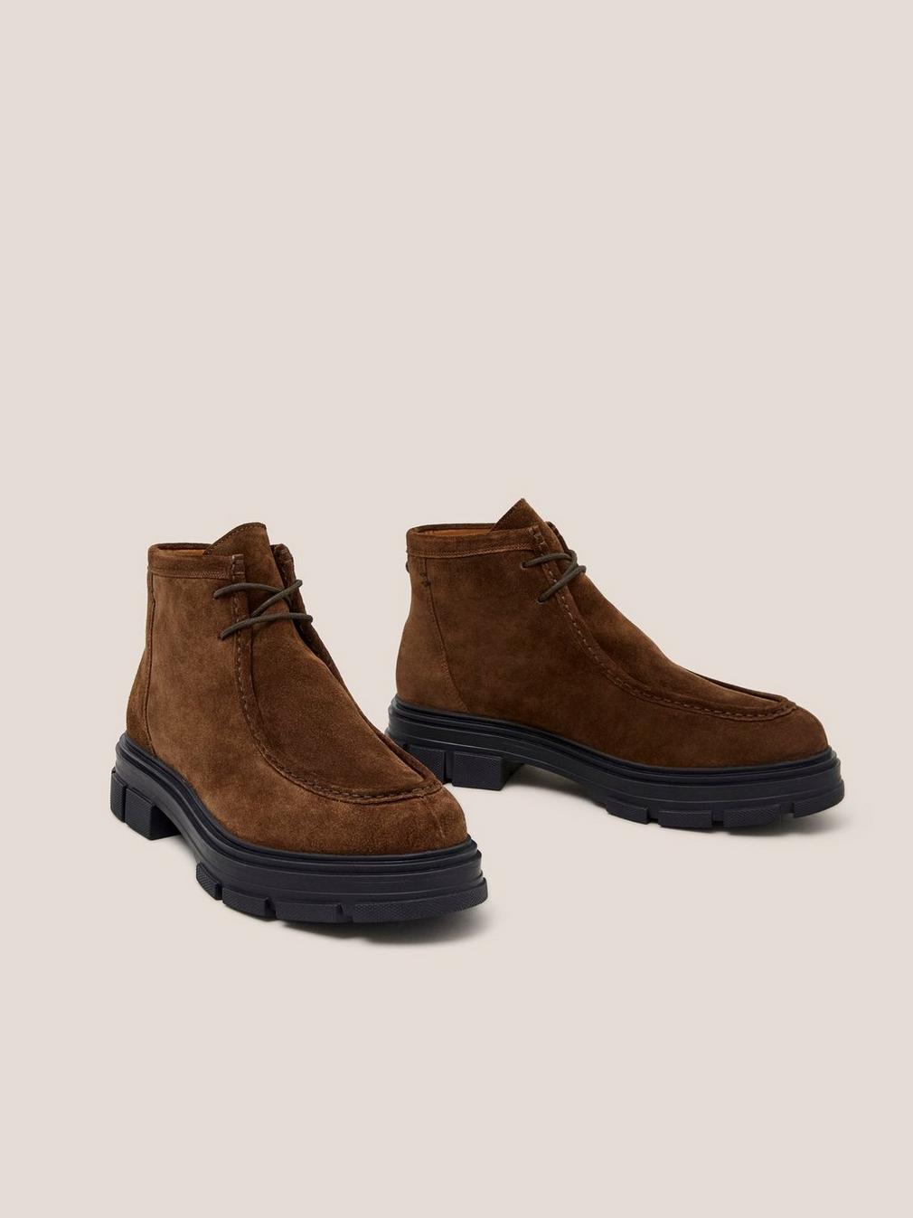 Suede Wallaby Boot in DK BROWN - FLAT FRONT