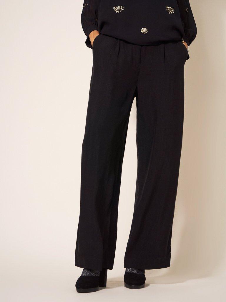 Lucinda Crepe Wide Leg Trouser in PURE BLK - MODEL DETAIL