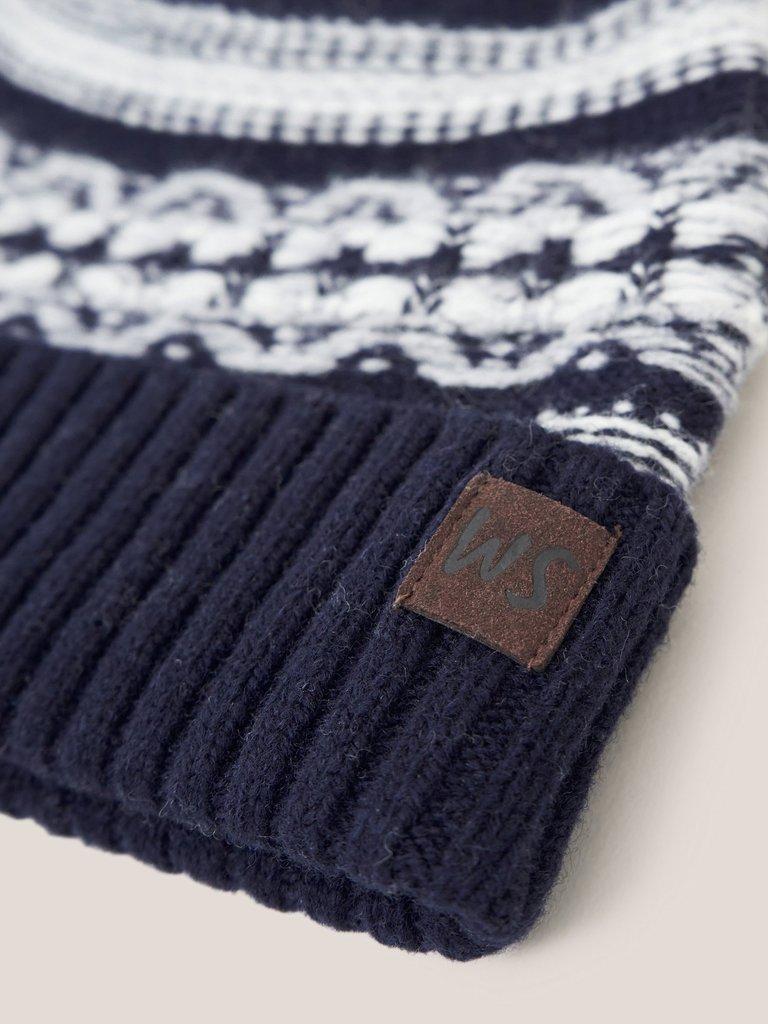 Lambswool Fairisle Beanie in DARK NAVY - FLAT DETAIL