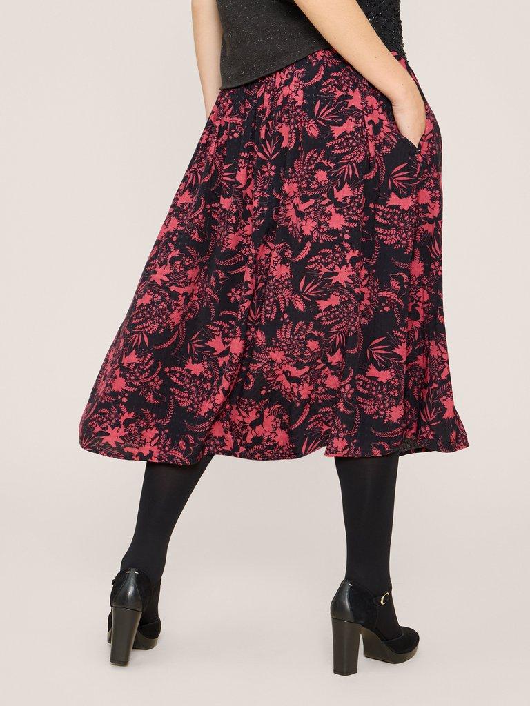 Maeva Midi Skirt in BLK PR - MODEL BACK