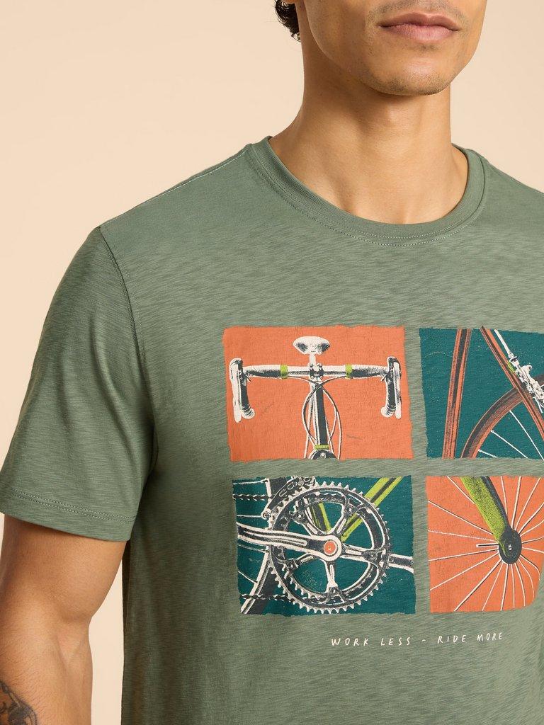 Ride Graphic Tee in GREEN PR - MODEL DETAIL