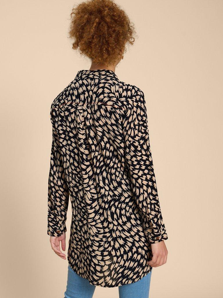 Danika Printed Tunic in BLK MLT - MODEL BACK