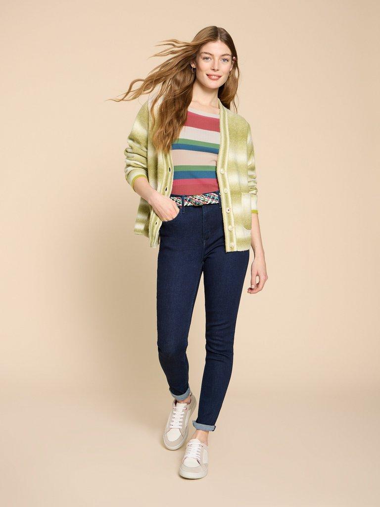 PUFF SLEEVE TEE in PINK MLT - MODEL FRONT