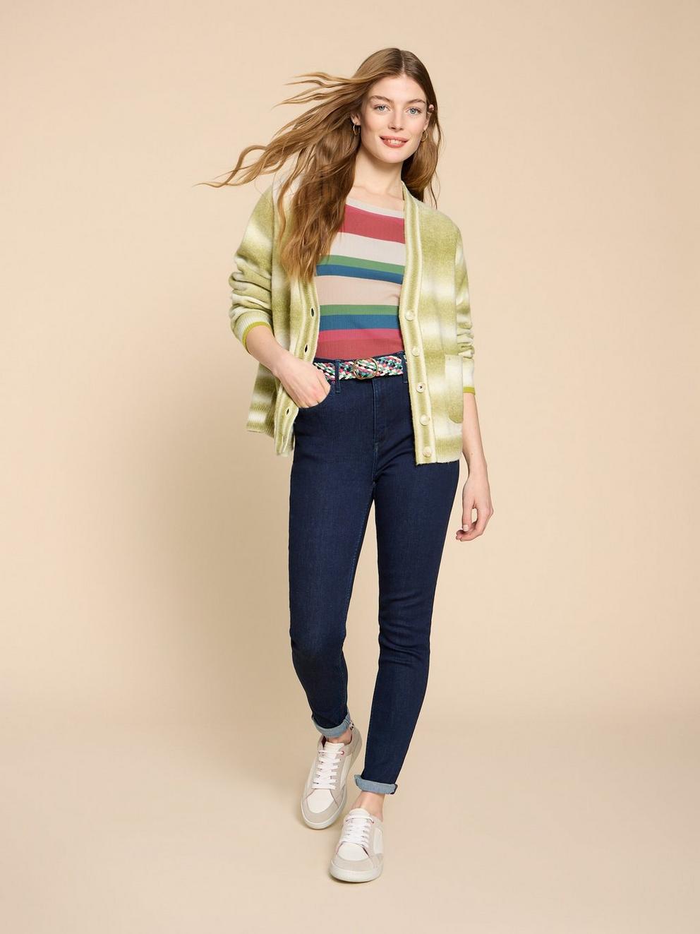 PUFF SLEEVE TEE in PINK MLT - MODEL FRONT