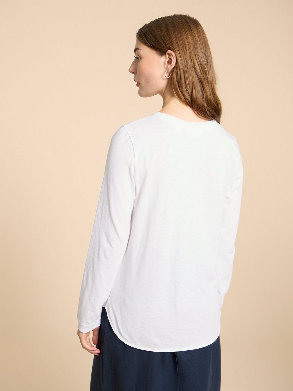 CLARA LS TEE in BRIL WHITE - MODEL BACK